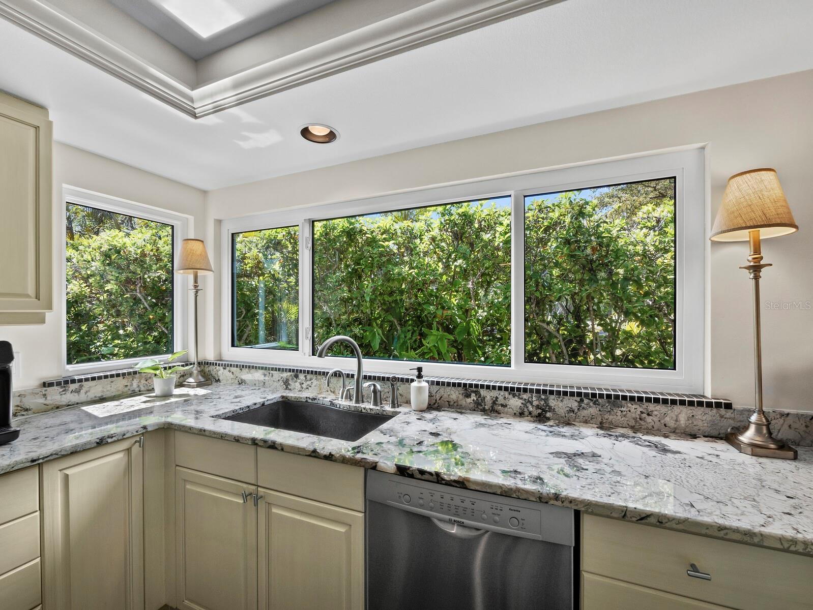 Image 20 of 50 For 3466 Winding Oaks Drive 35