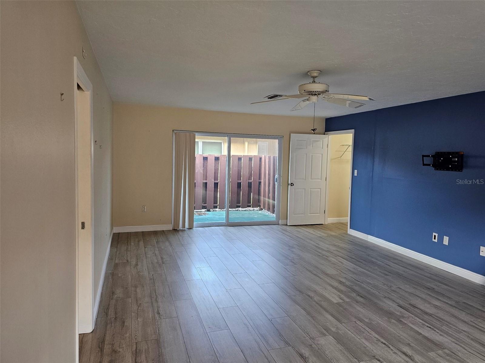 Image 4 of 23 For 3304 Mcdill Road