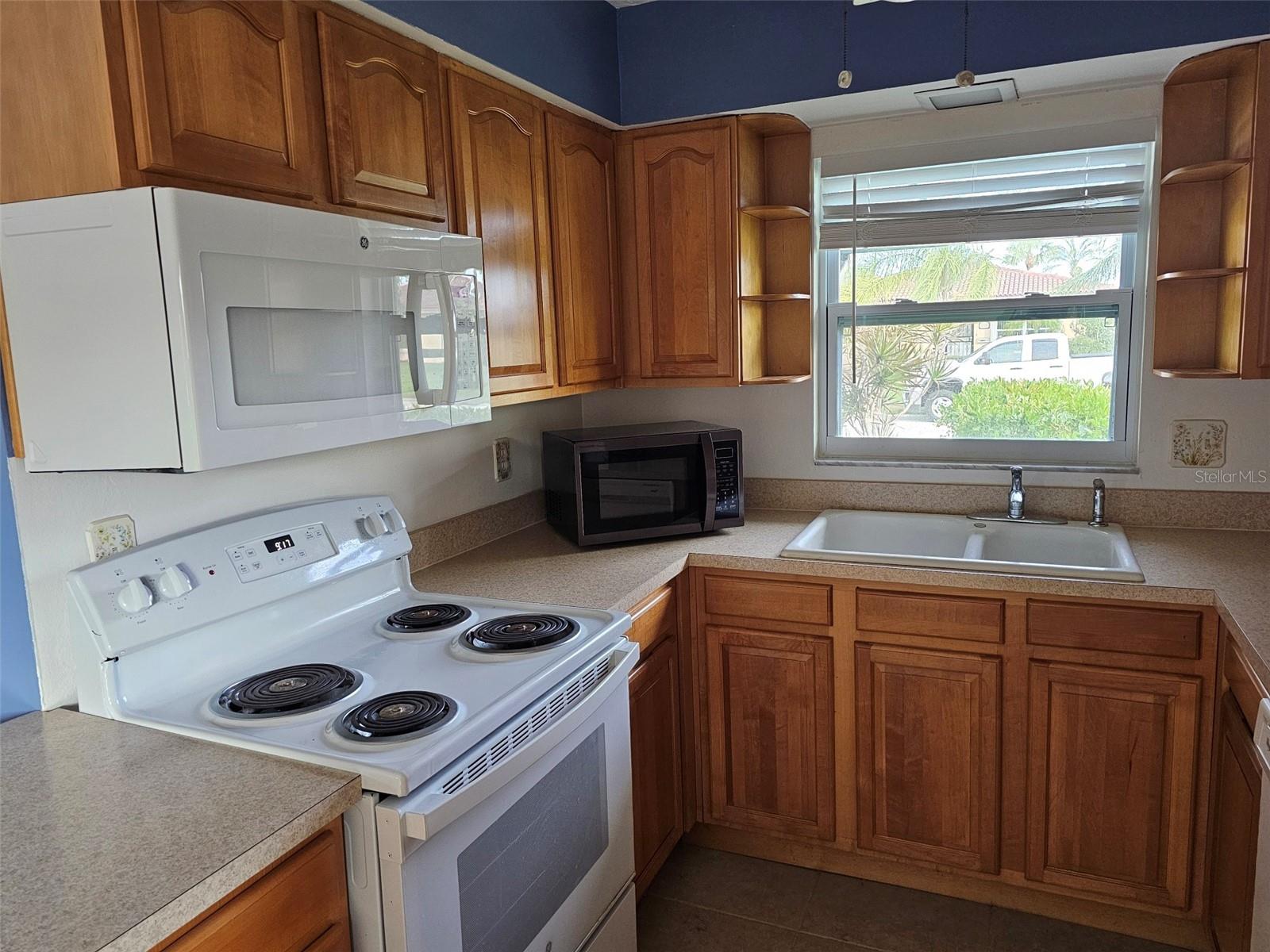 Image 7 of 23 For 3304 Mcdill Road