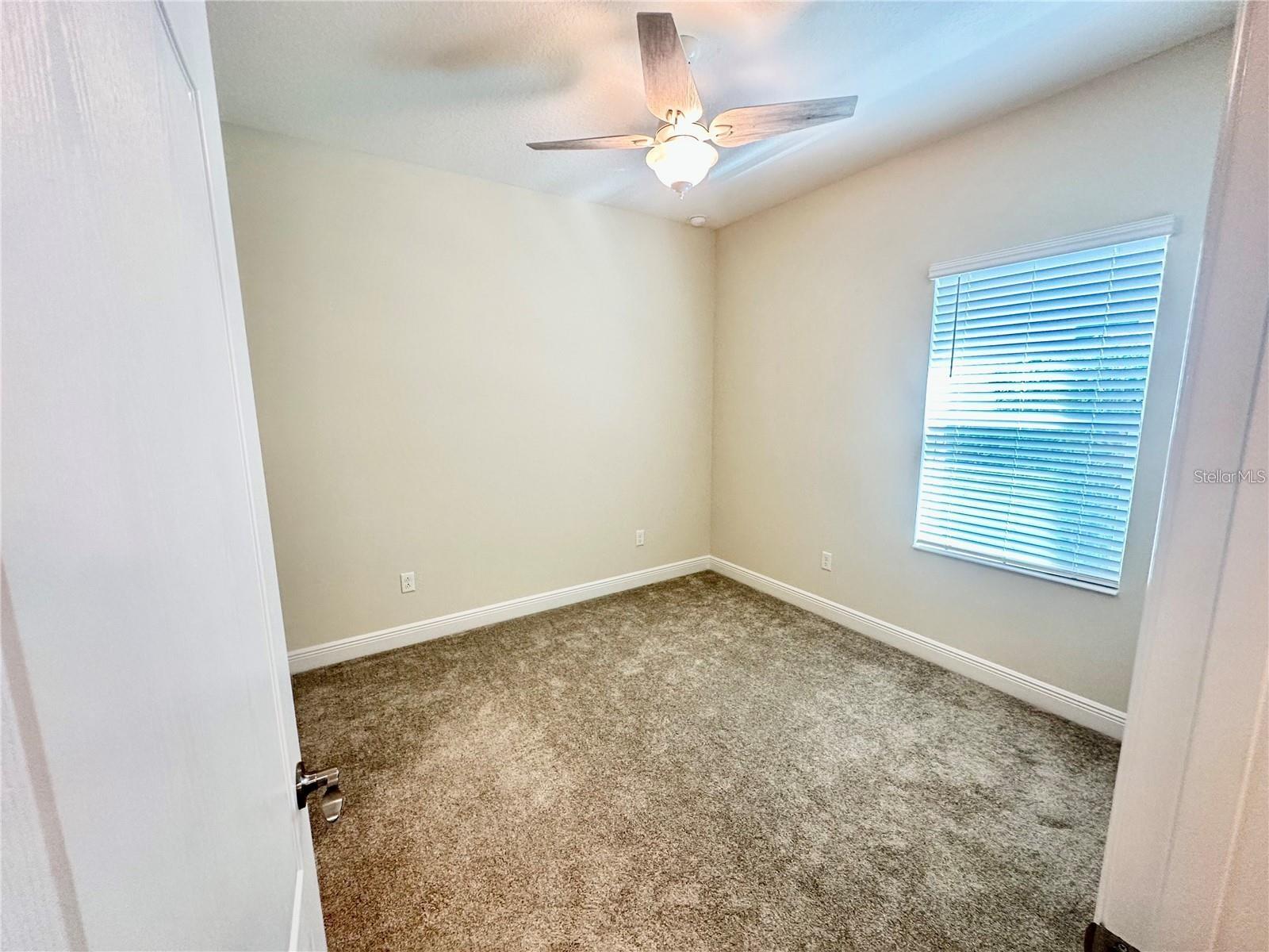 Image 17 of 25 For 2633 Star Apple Way