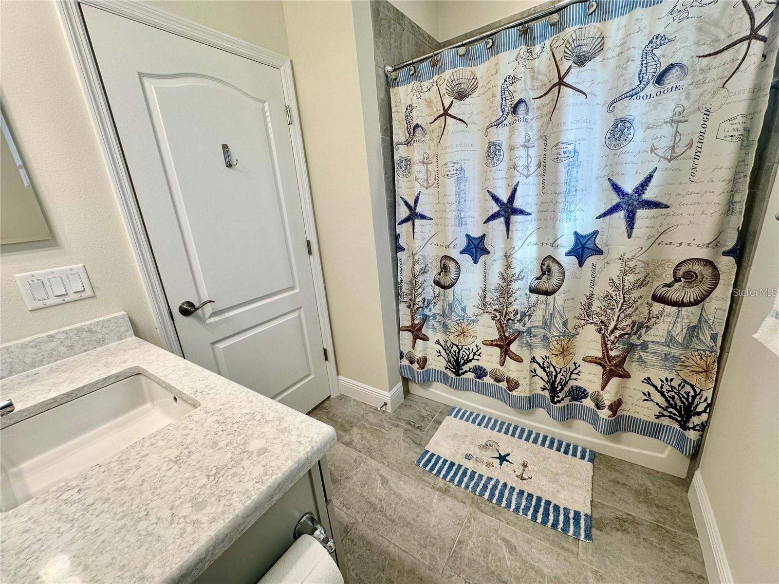 Image 19 of 25 For 2633 Star Apple Way