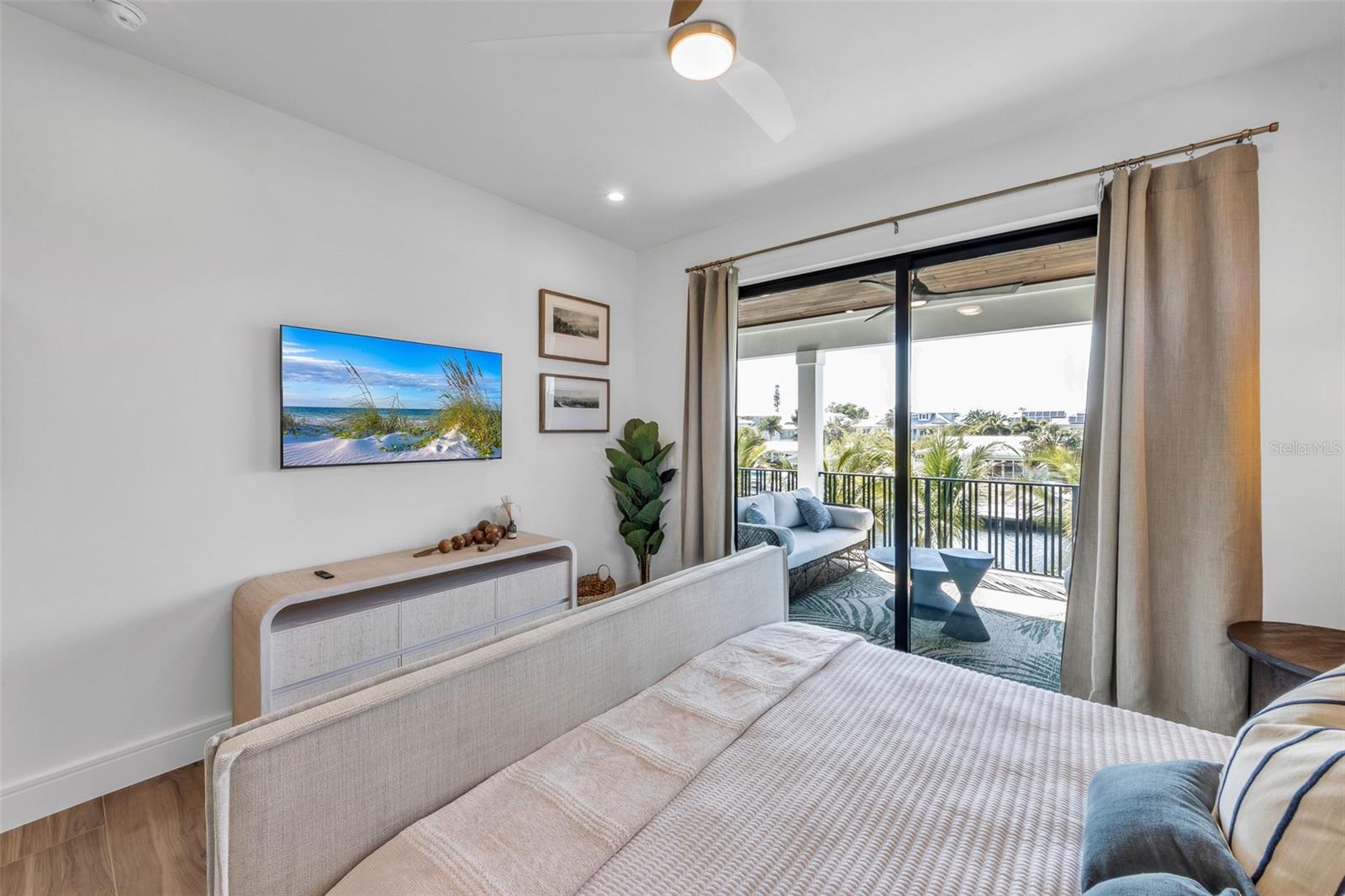 Image 33 of 95 For 224 Chilson Avenue