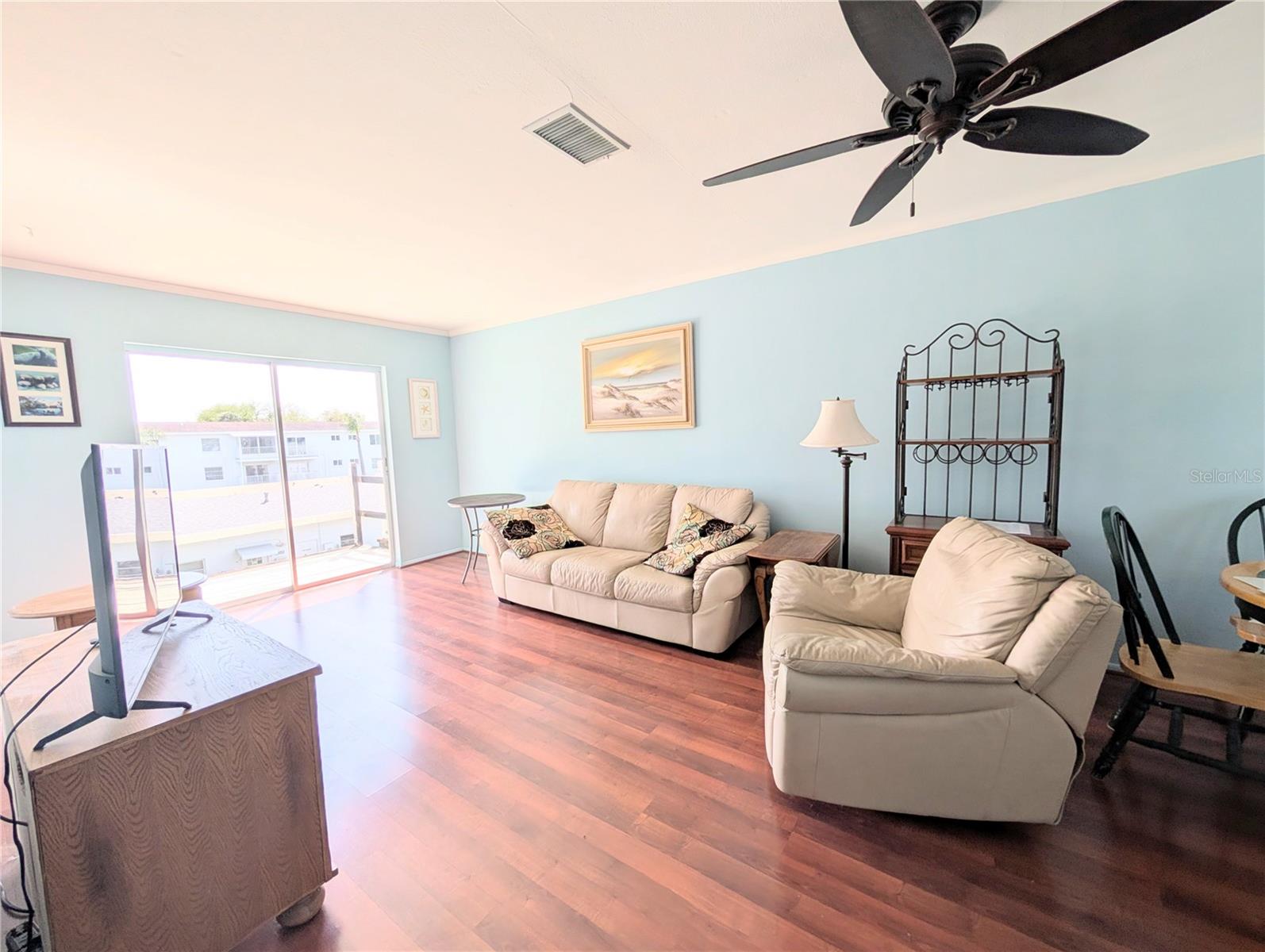 Image 9 of 21 For 2238 Canal Drive D34