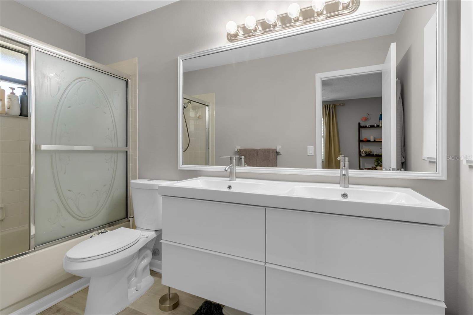 Image 27 of 45 For 3415 51st Avenue Circle W 206