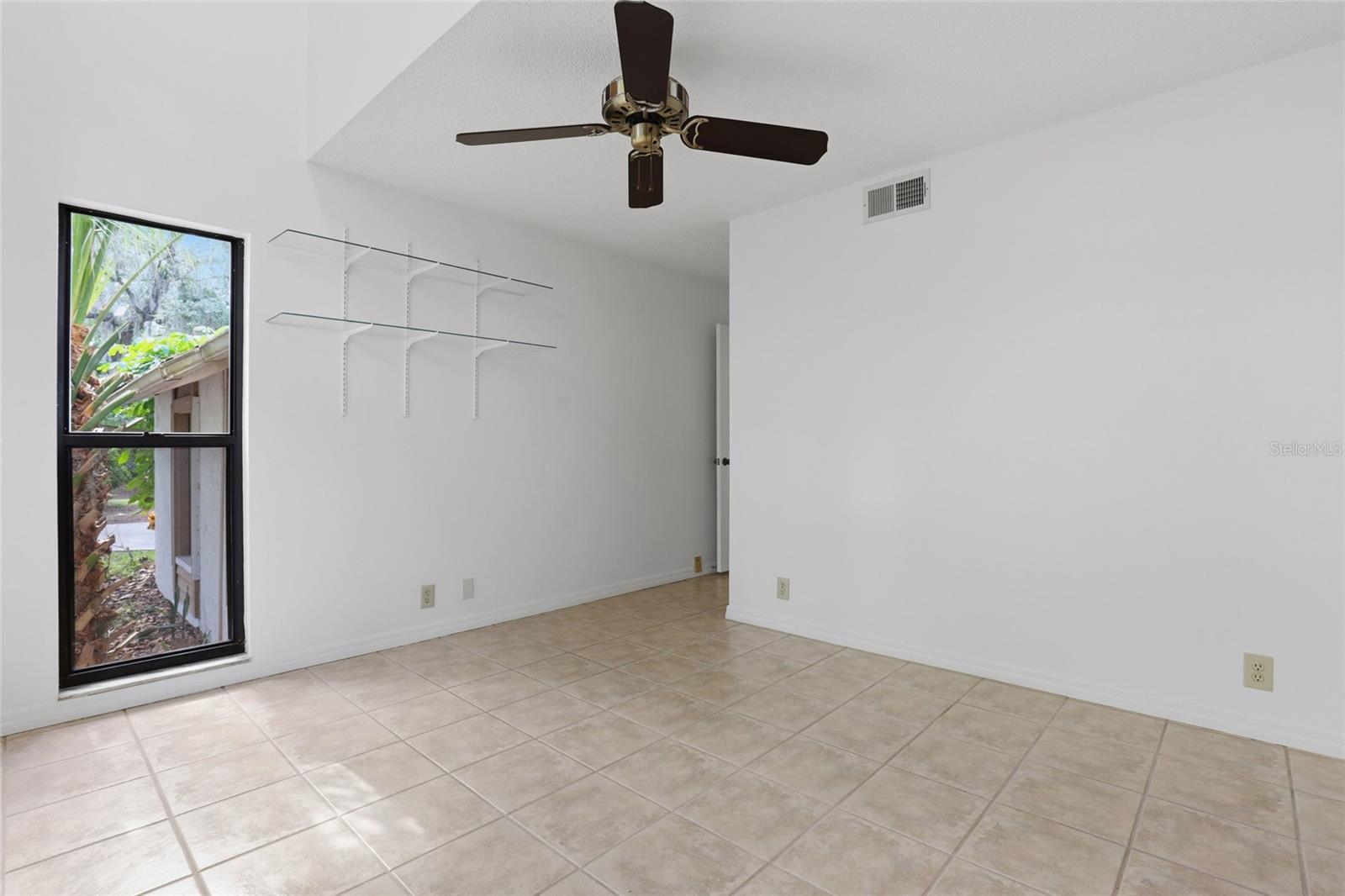 Image 12 of 46 For 7336 Curlew Street