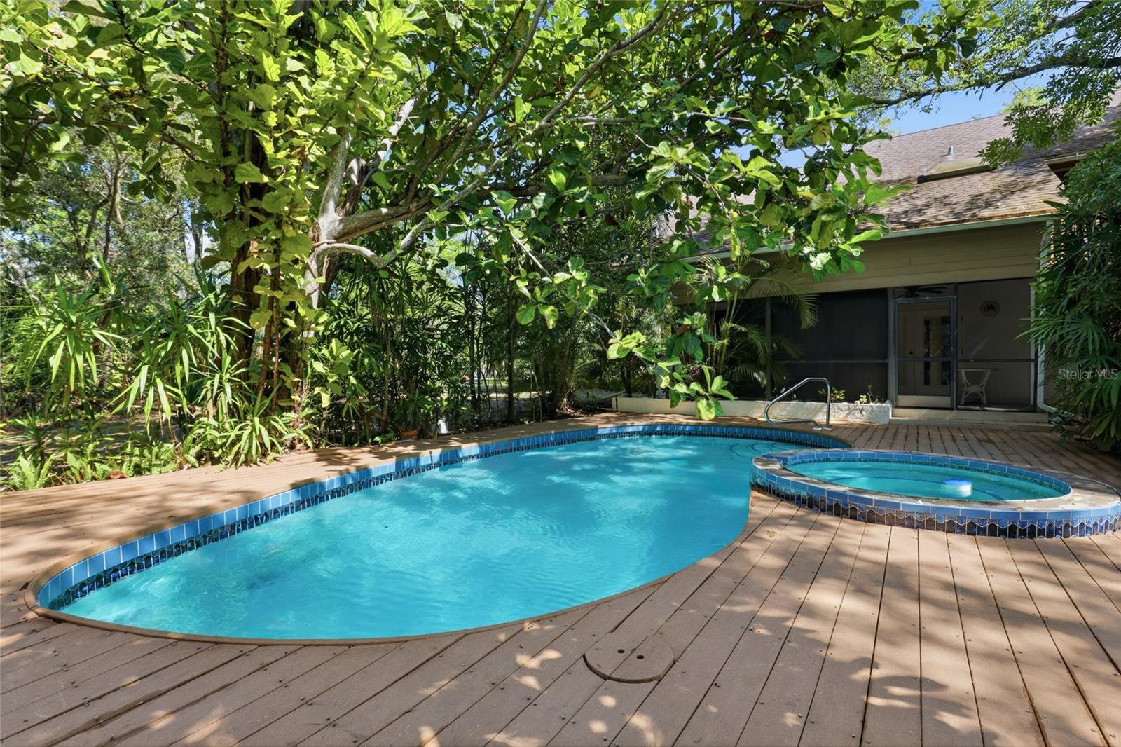 Image 28 of 46 For 7336 Curlew Street