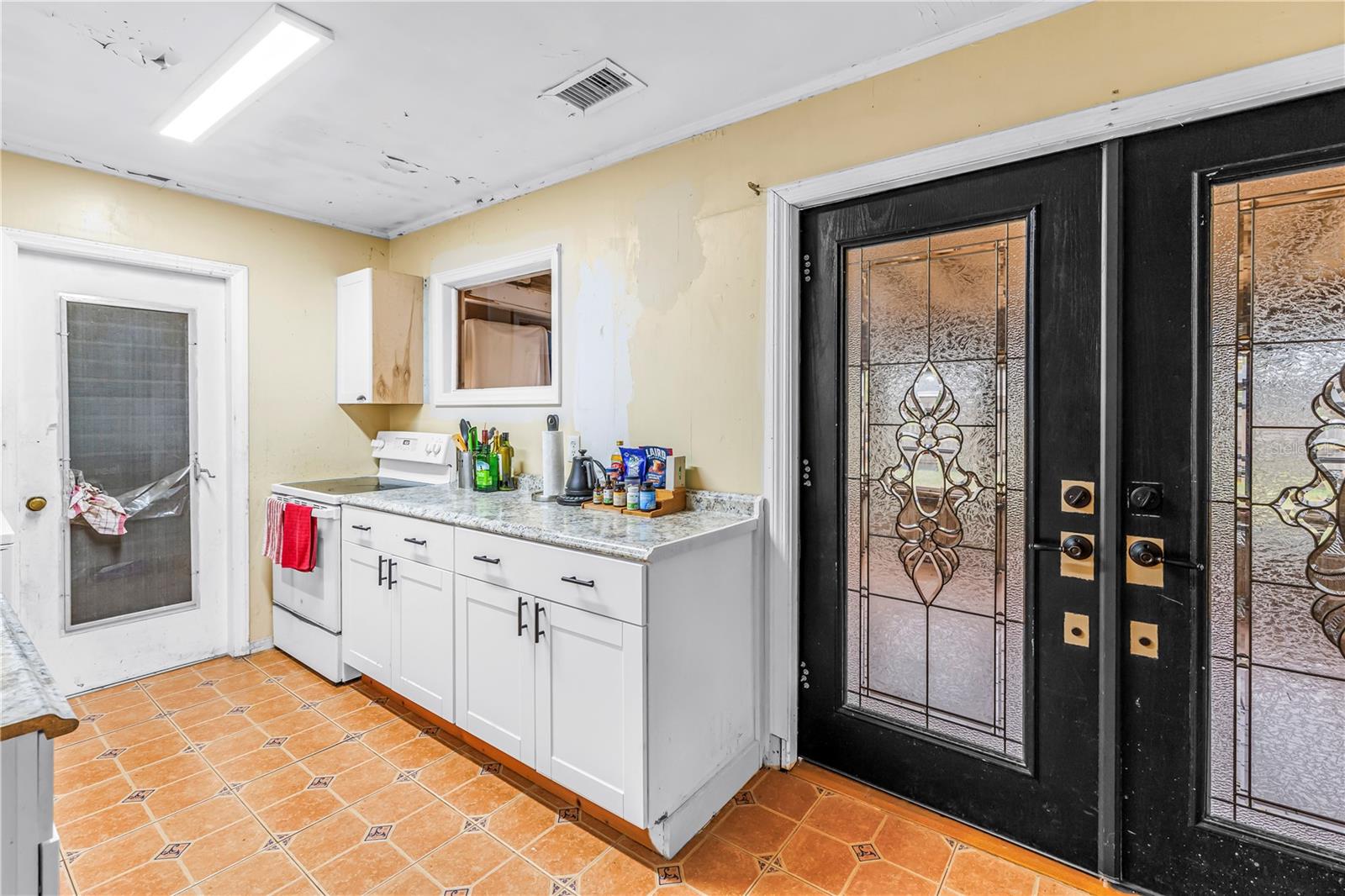 Image 12 of 24 For 2334 Prospect Street