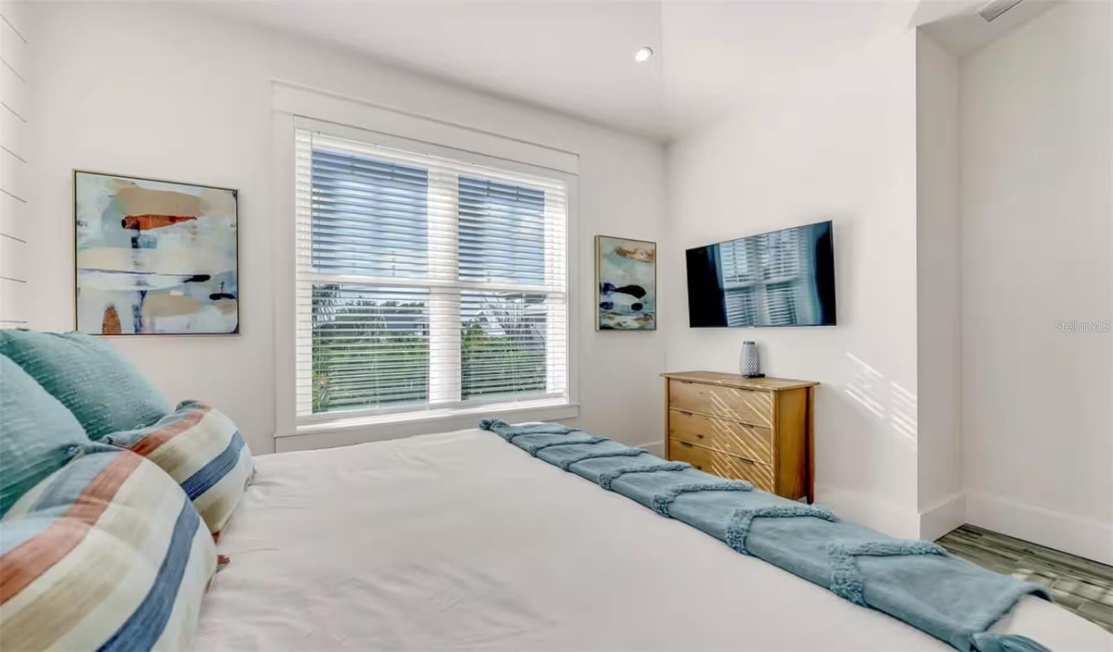 Image 39 of 41 For 2210 Avenue A