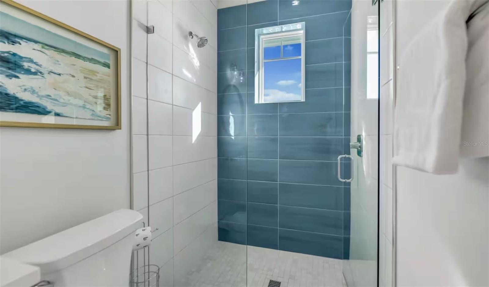 Image 40 of 41 For 2210 Avenue A