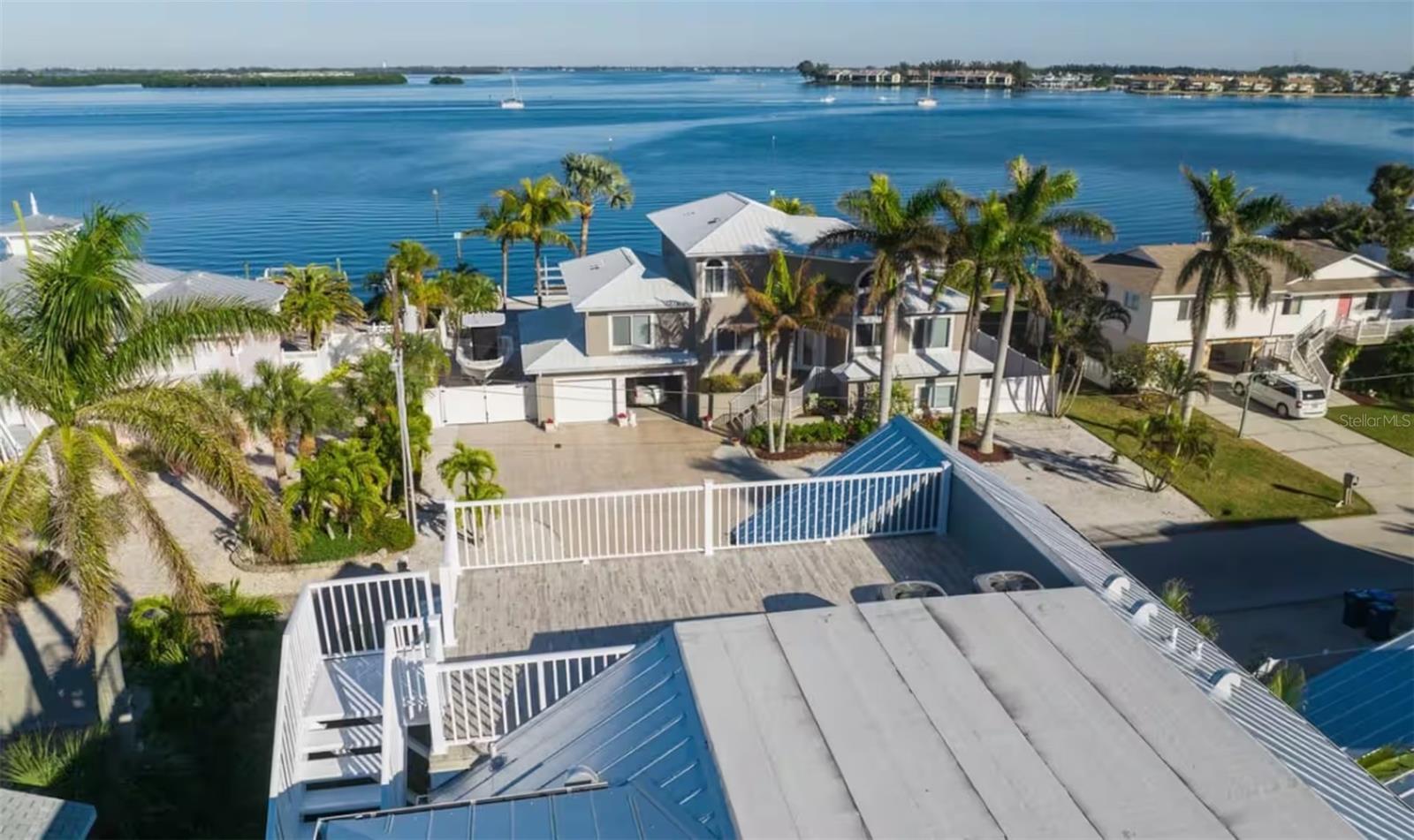 Image 5 of 41 For 2210 Avenue A