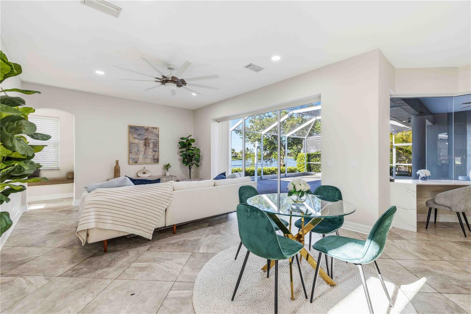 Image 18 of 46 For 8335 Barton Farms Boulevard