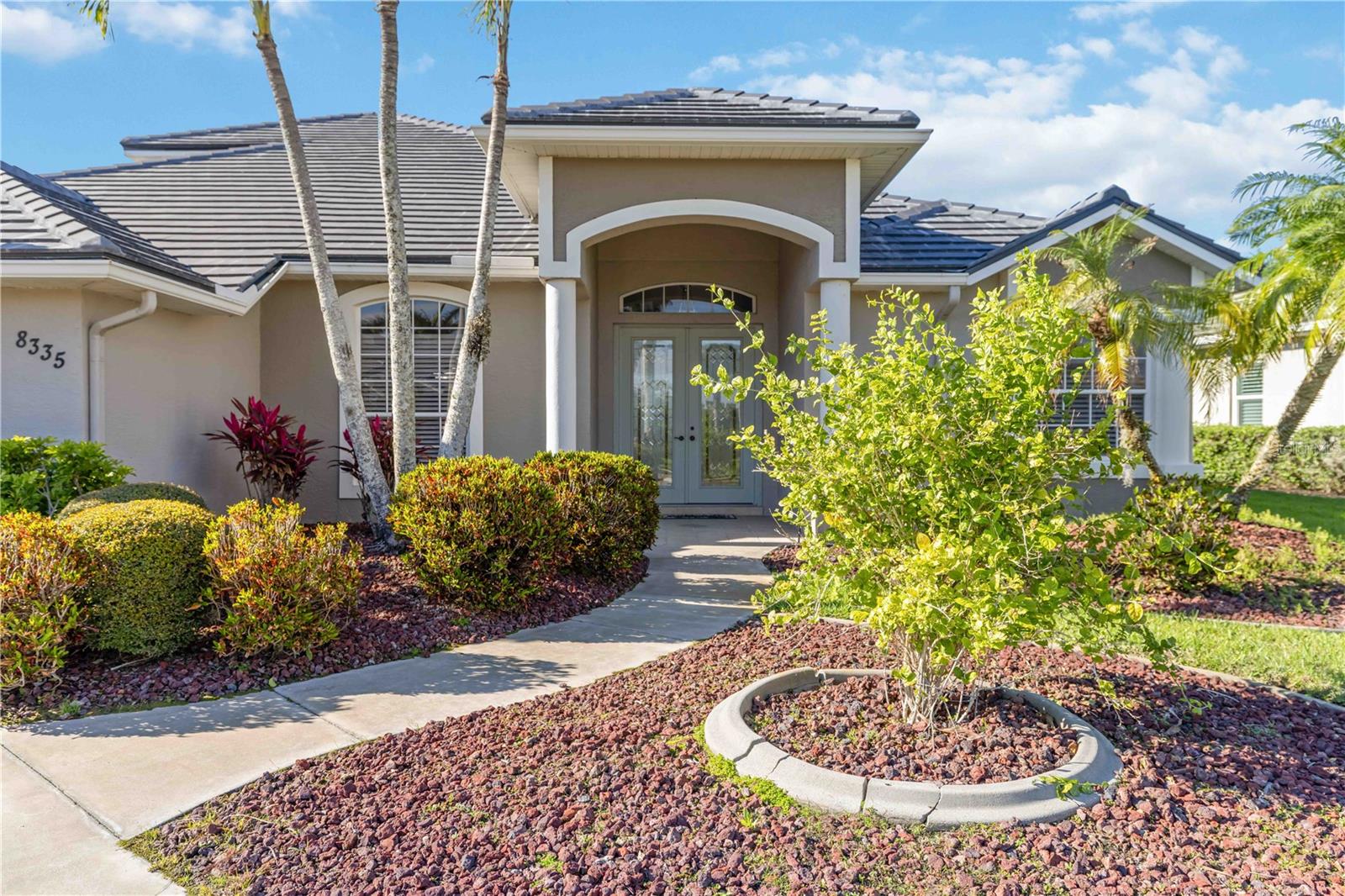 Image 4 of 46 For 8335 Barton Farms Boulevard