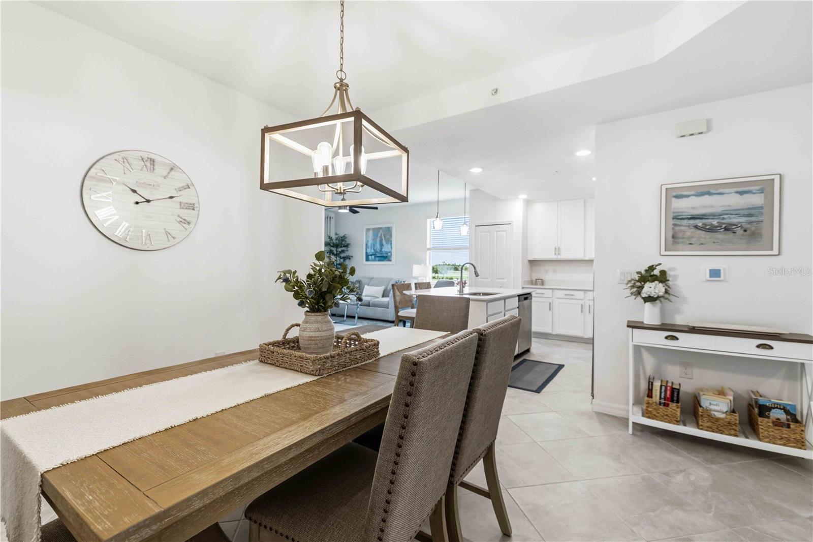 Image 17 of 70 For 12240 Wellen Golf Street 208