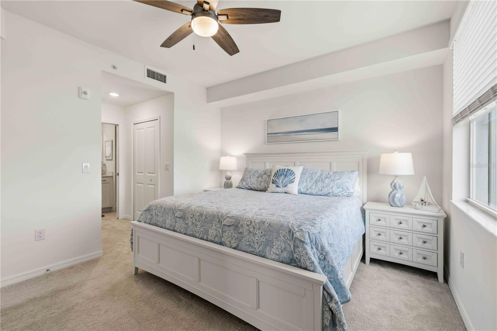 Image 26 of 70 For 12240 Wellen Golf Street 208