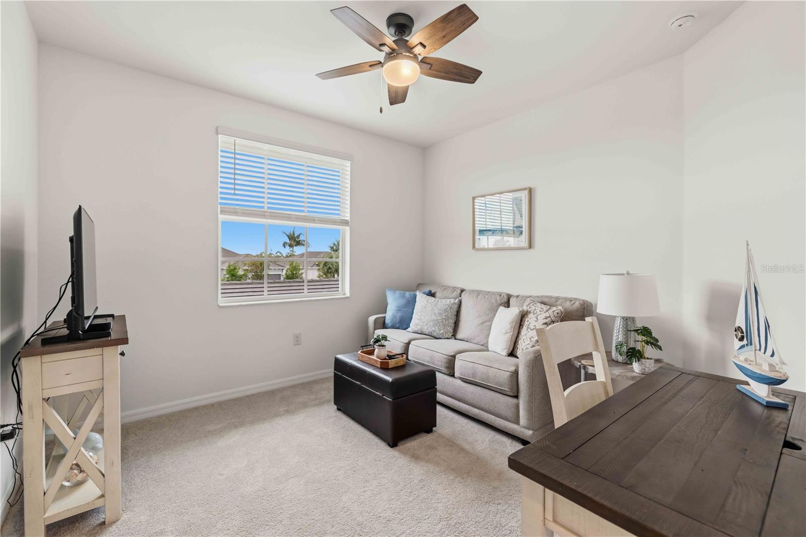 Image 31 of 70 For 12240 Wellen Golf Street 208