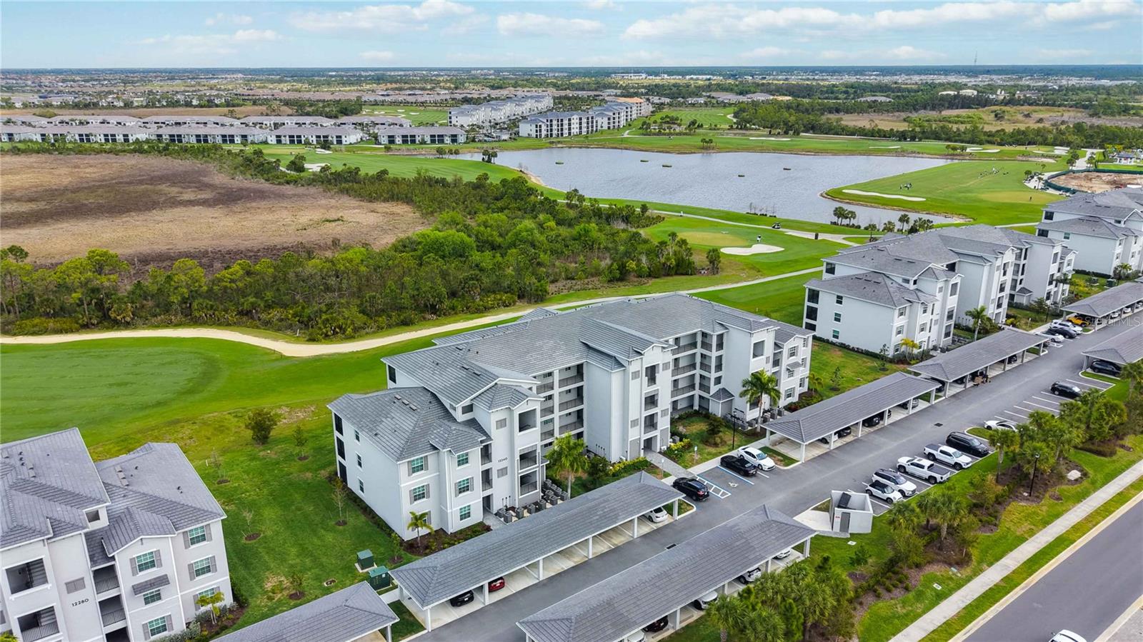 Image 44 of 70 For 12240 Wellen Golf Street 208