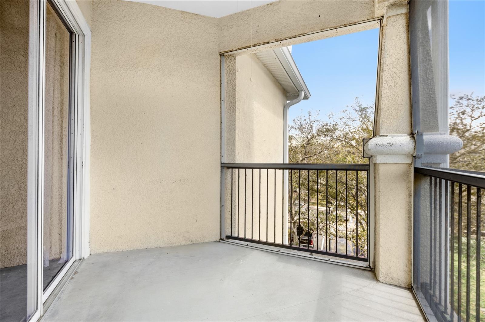 Image 26 of 45 For 5160 Northridge Road 301