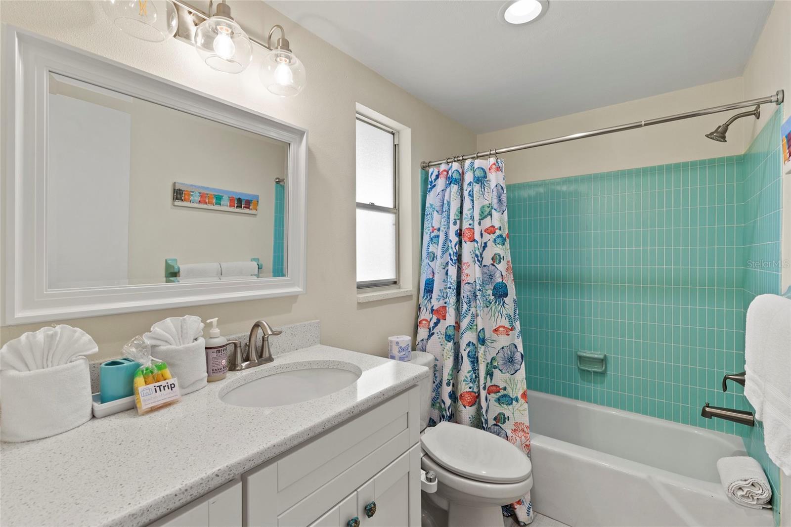 Image 13 of 19 For 6836 Roxbury Drive