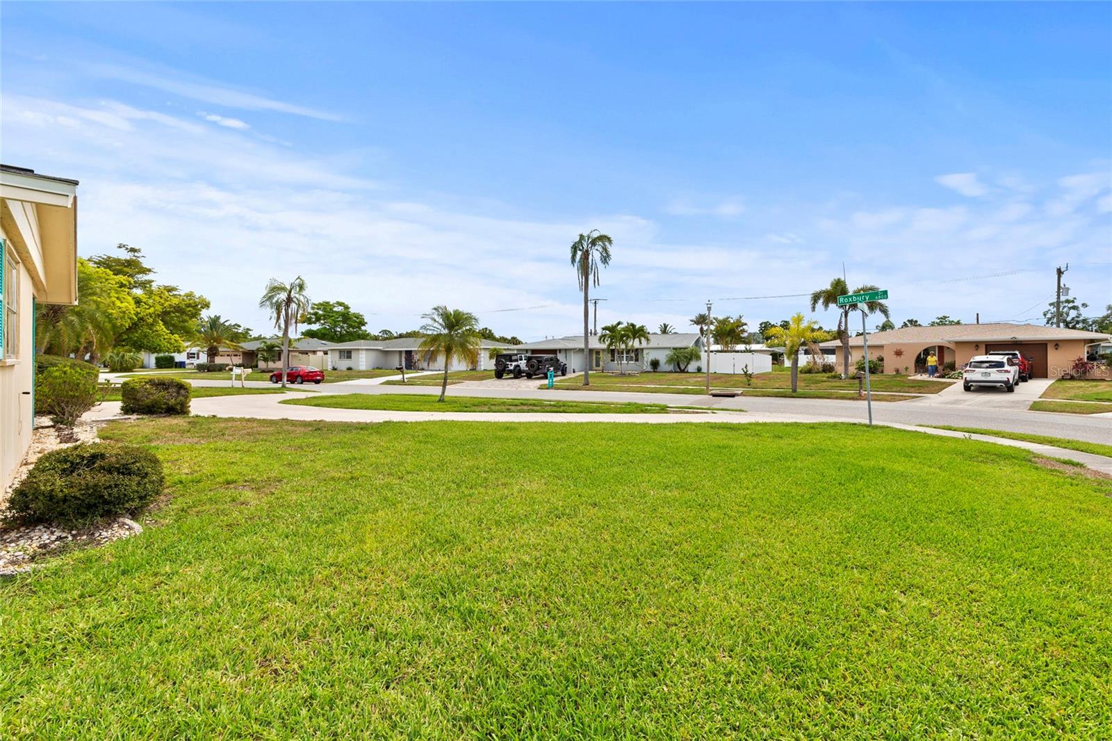 Image 15 of 19 For 6836 Roxbury Drive