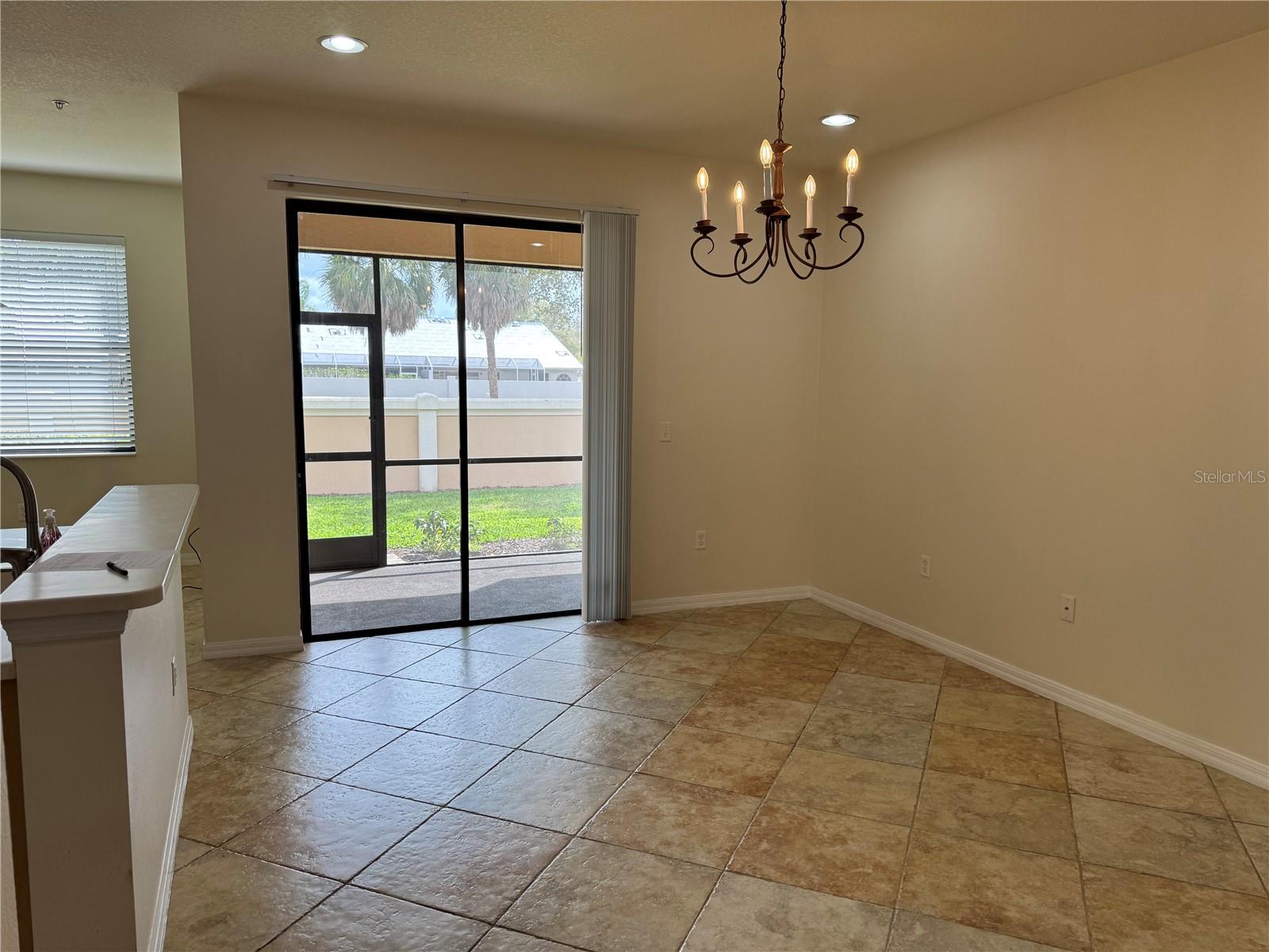 Image 11 of 22 For 4309 Via Piedra Circle 6-103