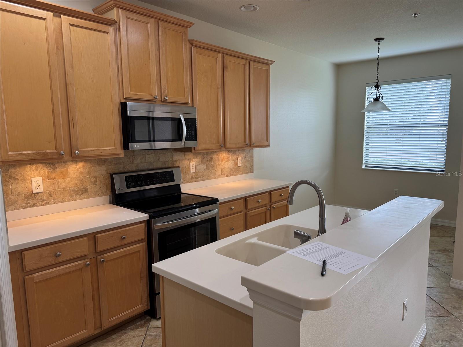 Image 8 of 22 For 4309 Via Piedra Circle 6-103