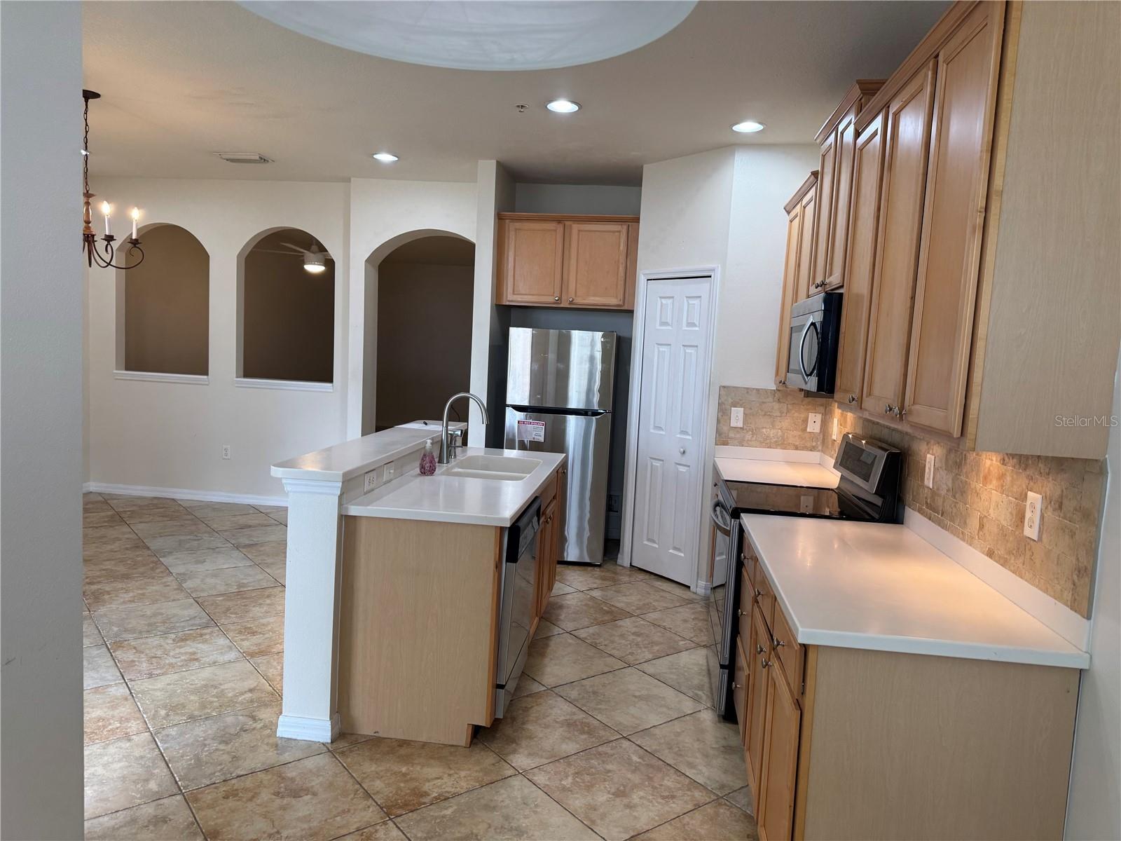 Image 9 of 22 For 4309 Via Piedra Circle 6-103