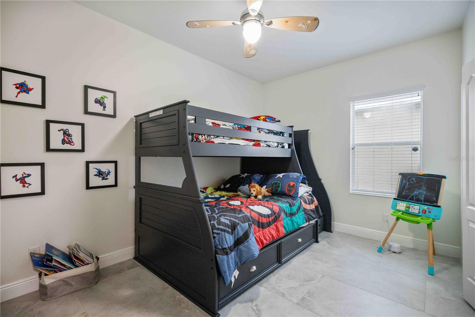 Image 32 of 54 For 12146 Longview Lake Circle