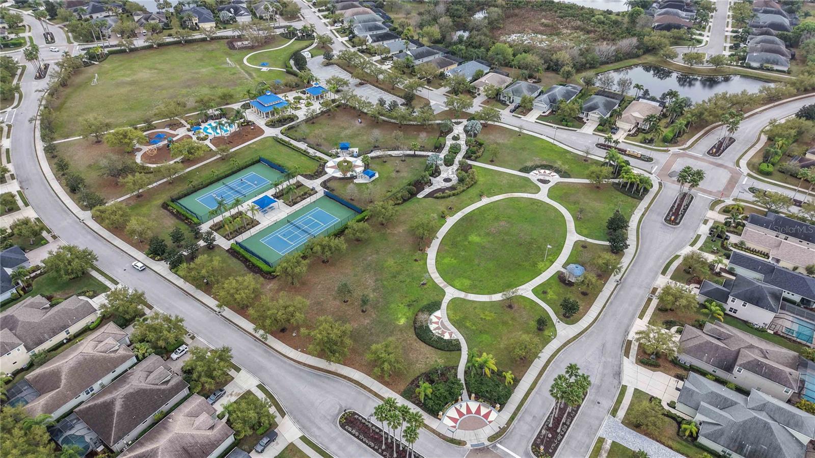 Image 52 of 54 For 12146 Longview Lake Circle