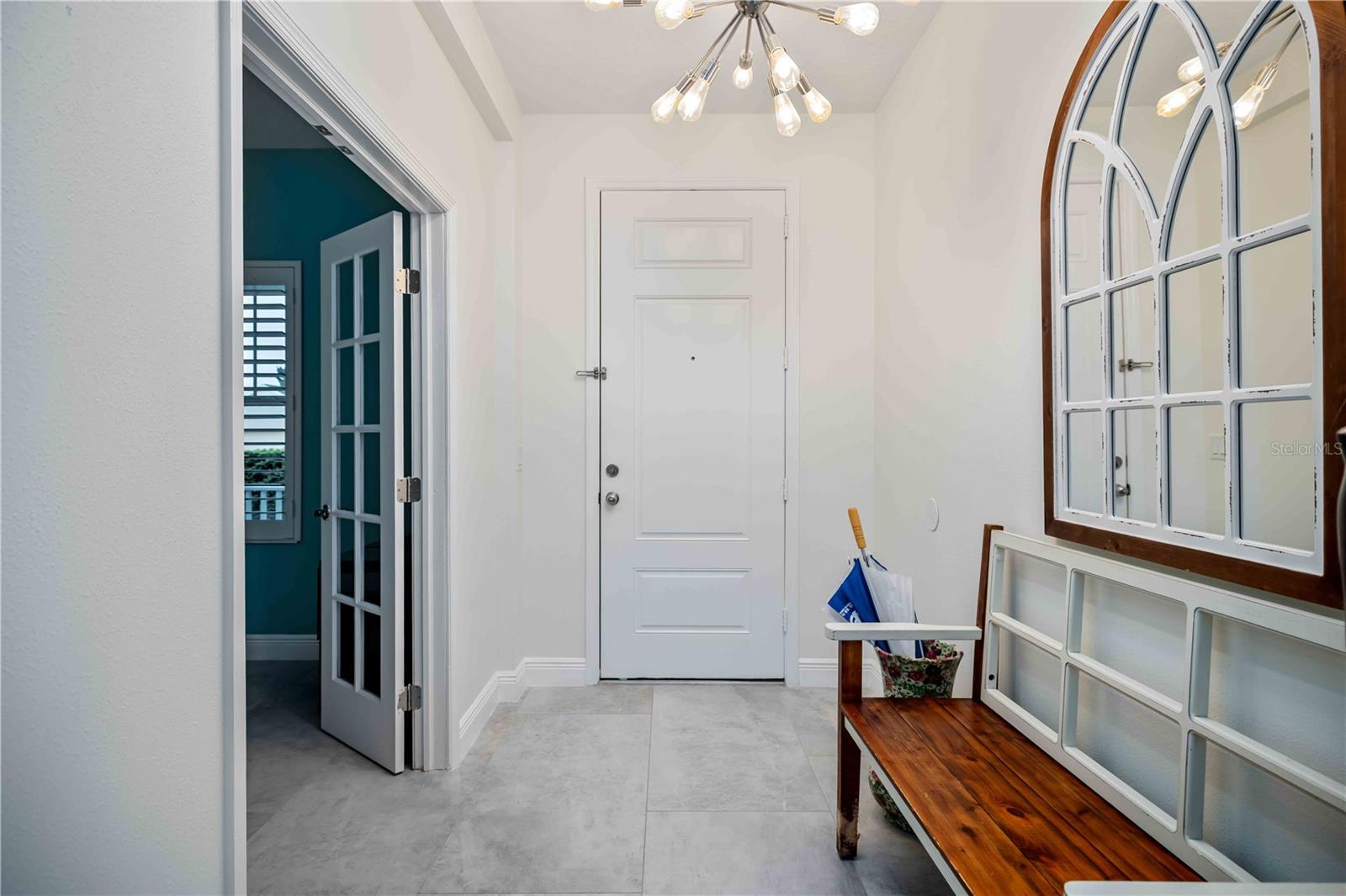 Image 7 of 54 For 12146 Longview Lake Circle