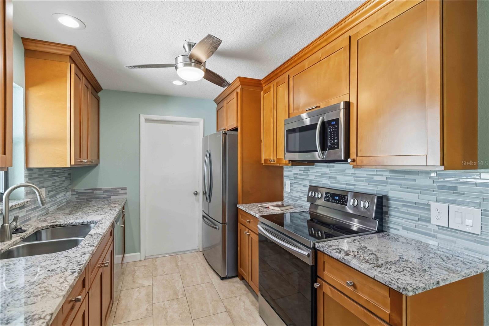 Image 10 of 29 For 1878 Joyce Street