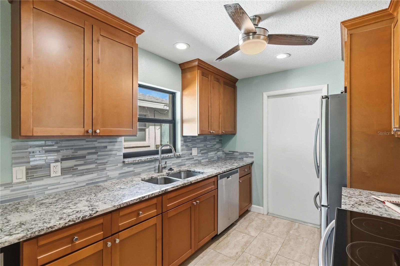 Image 11 of 29 For 1878 Joyce Street