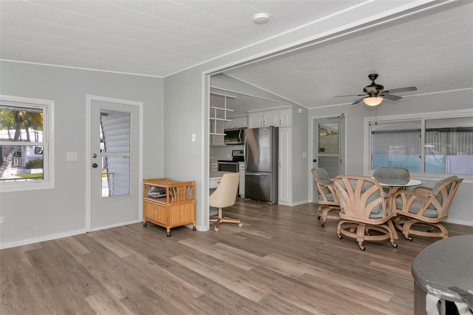 Image 12 of 37 For 5105 8th Street W