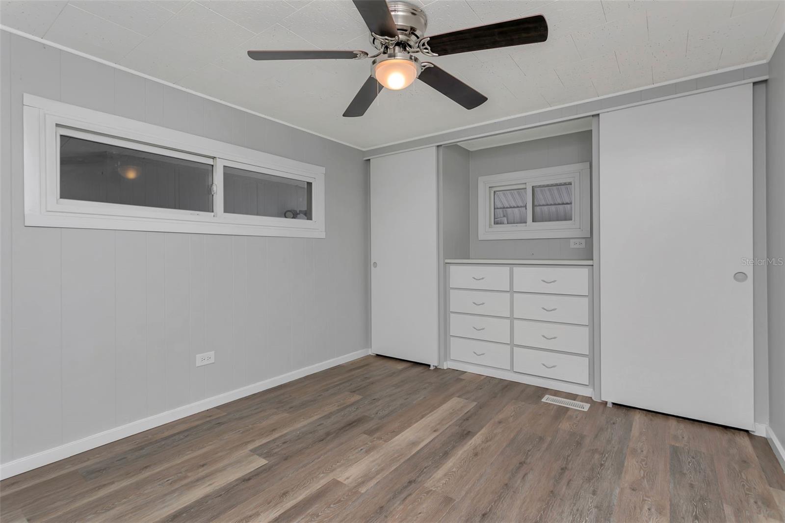 Image 25 of 37 For 5105 8th Street W