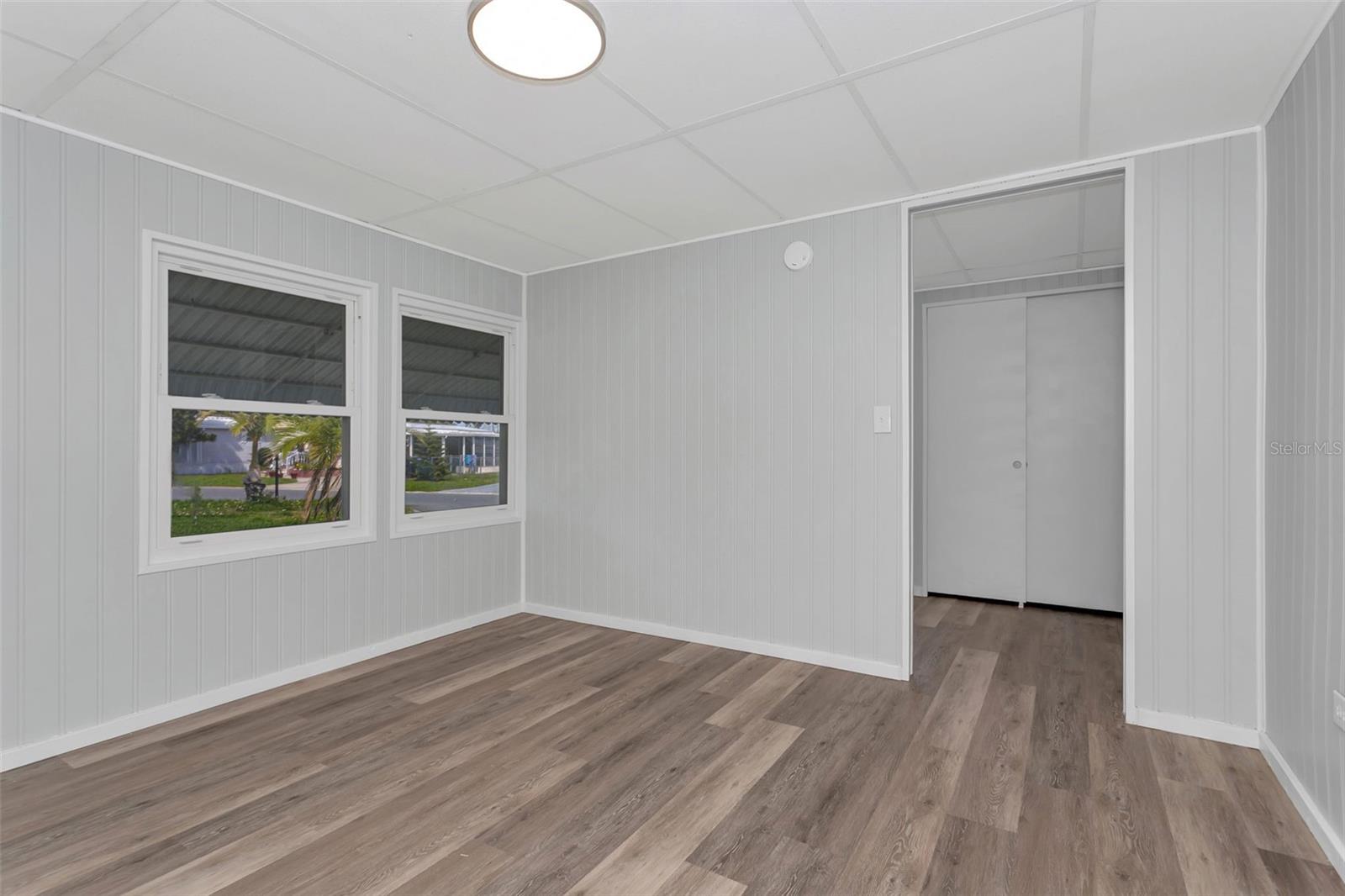 Image 31 of 37 For 5105 8th Street W