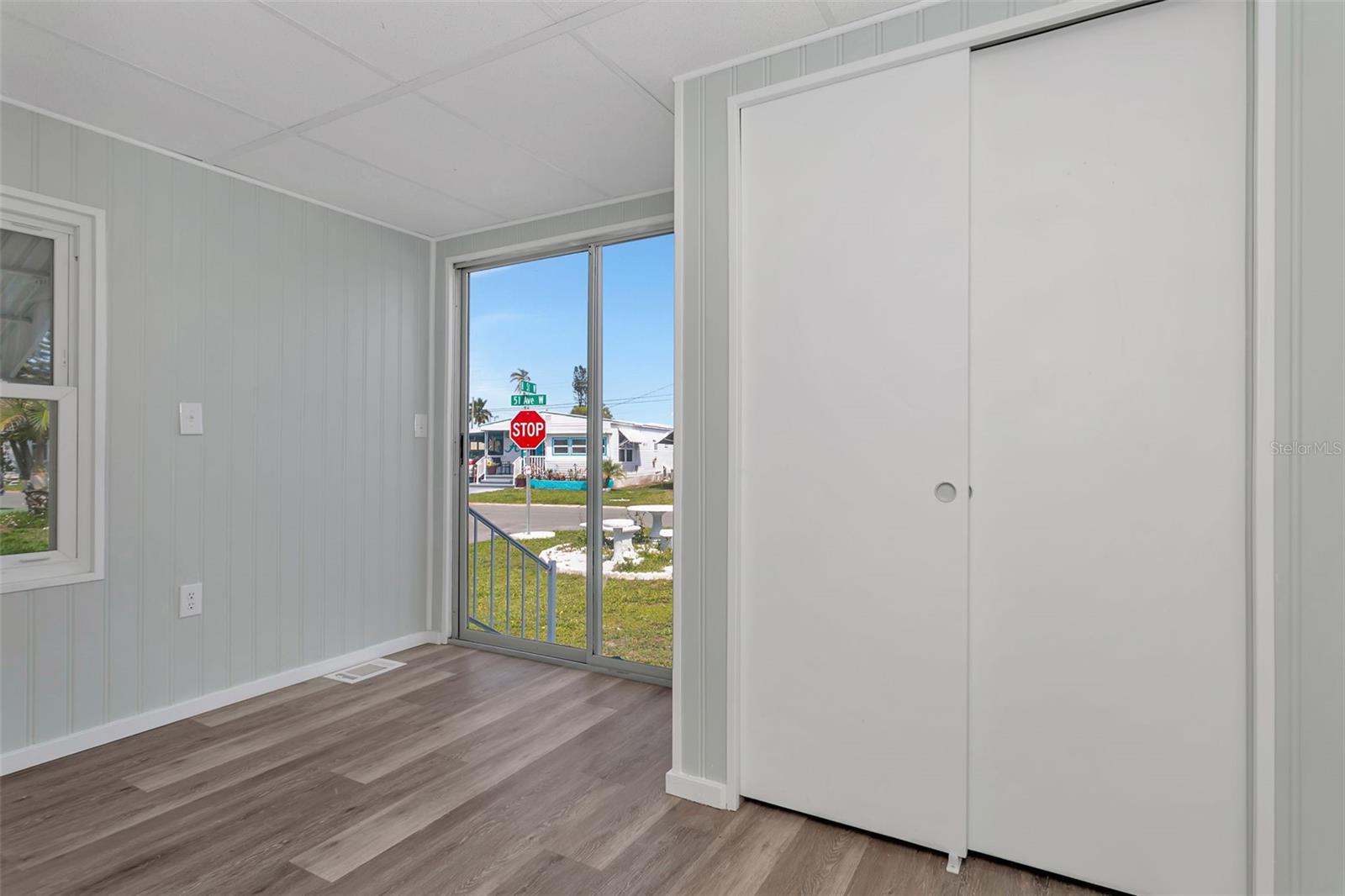 Image 33 of 37 For 5105 8th Street W