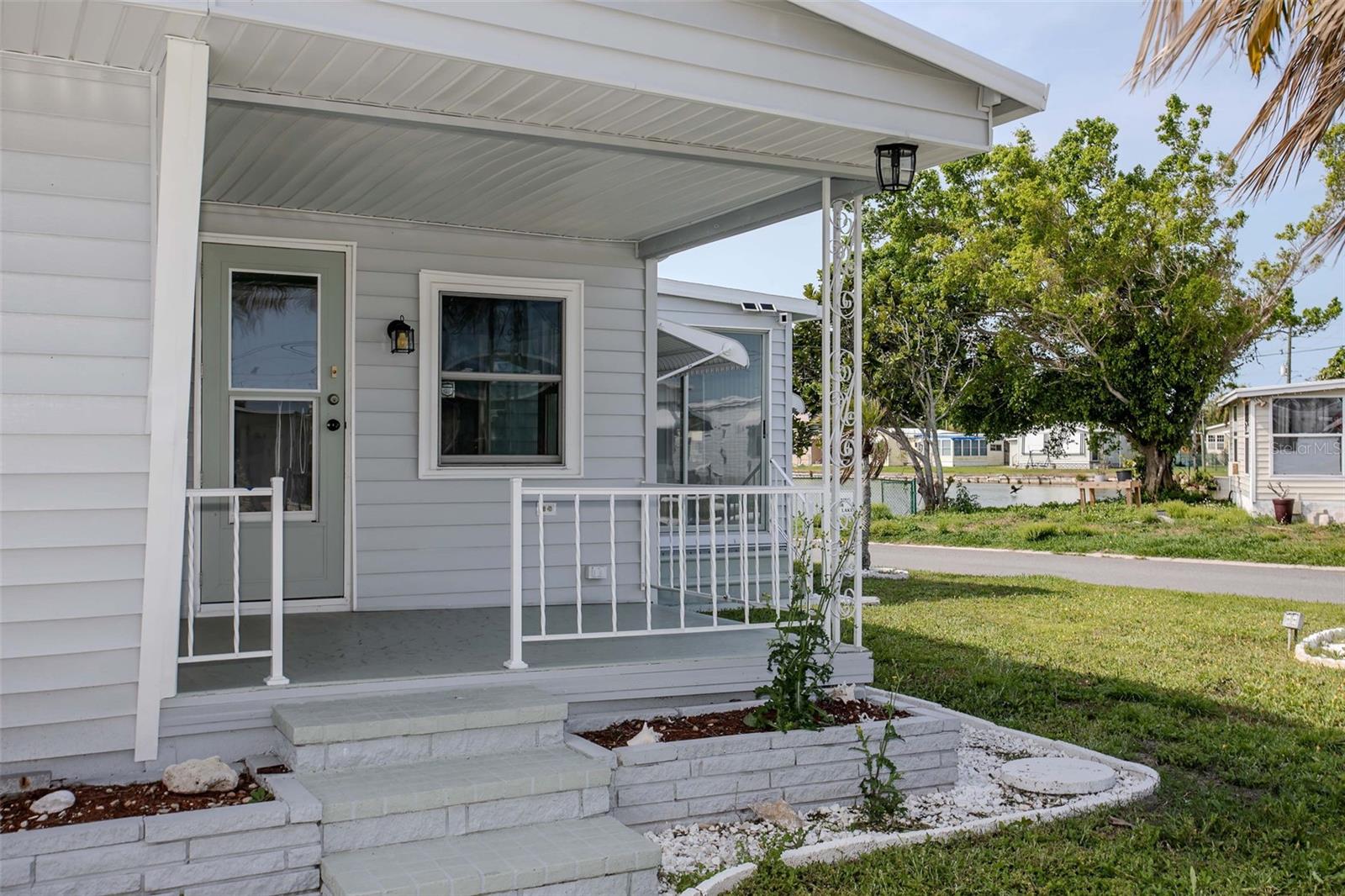 Image 6 of 37 For 5105 8th Street W