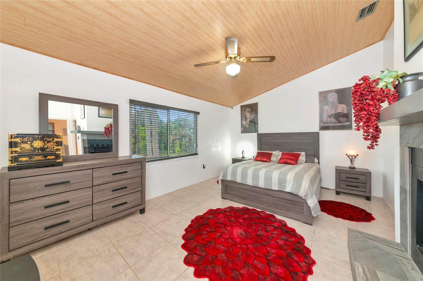 Image 3 of 59 For 2631 Fiesta Drive