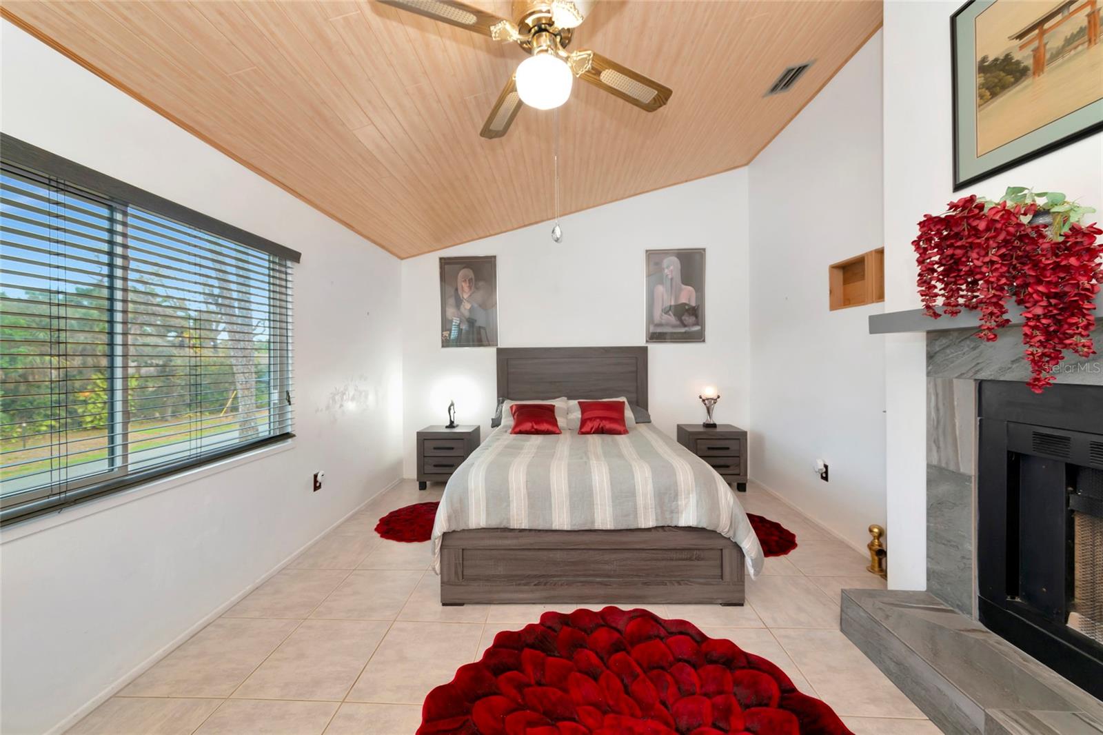 Image 4 of 59 For 2631 Fiesta Drive