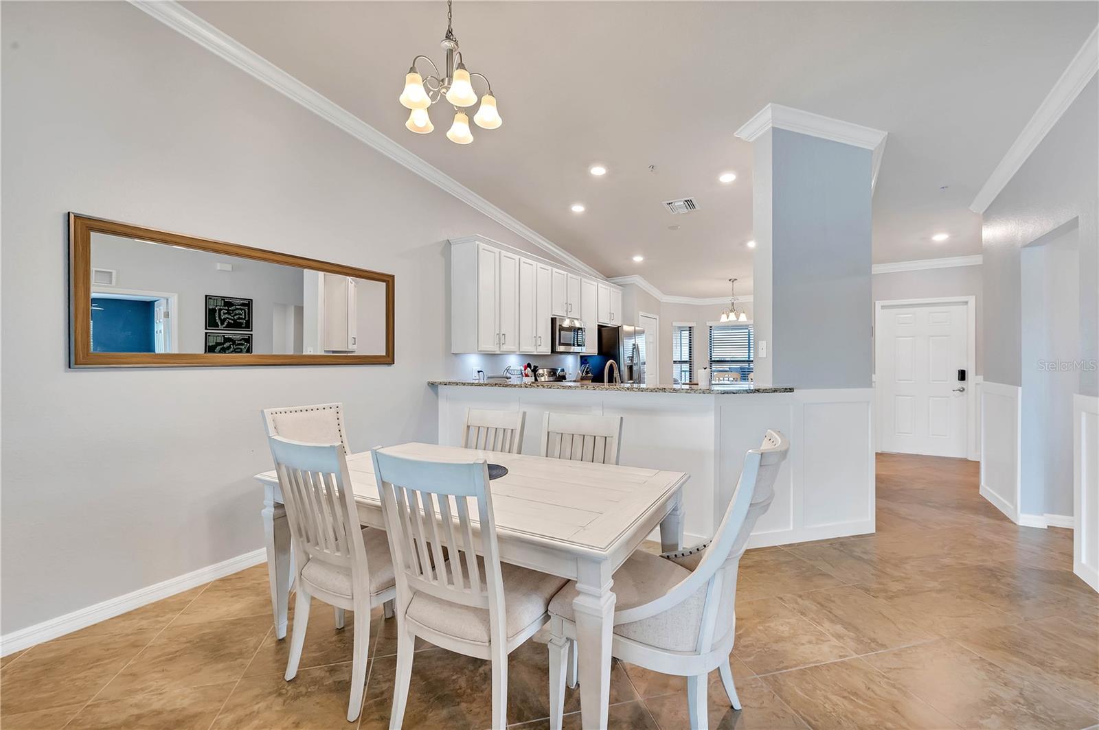 Image 11 of 67 For 5577 Palmer Circle 201