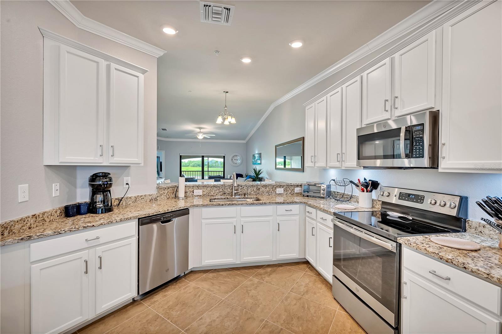 Image 5 of 67 For 5577 Palmer Circle 201