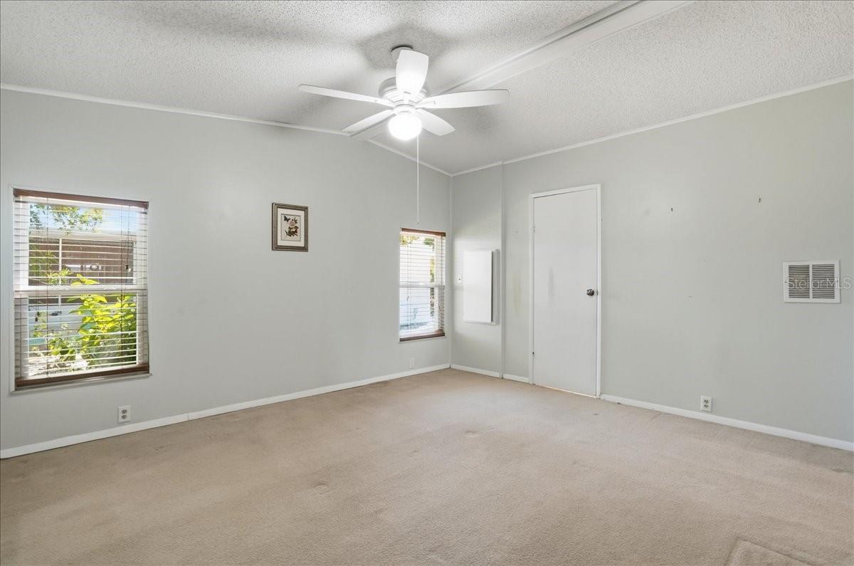 Image 34 of 46 For 8514 Monarch Place