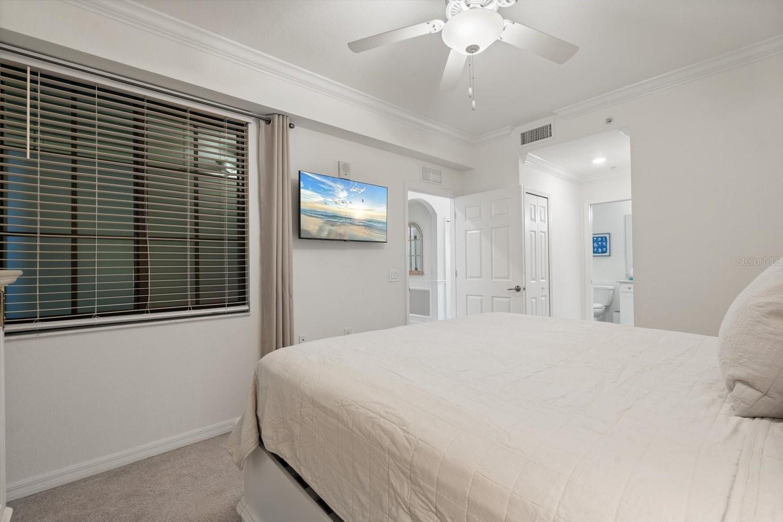 Image 19 of 46 For 17704 Gawthrop Drive 207