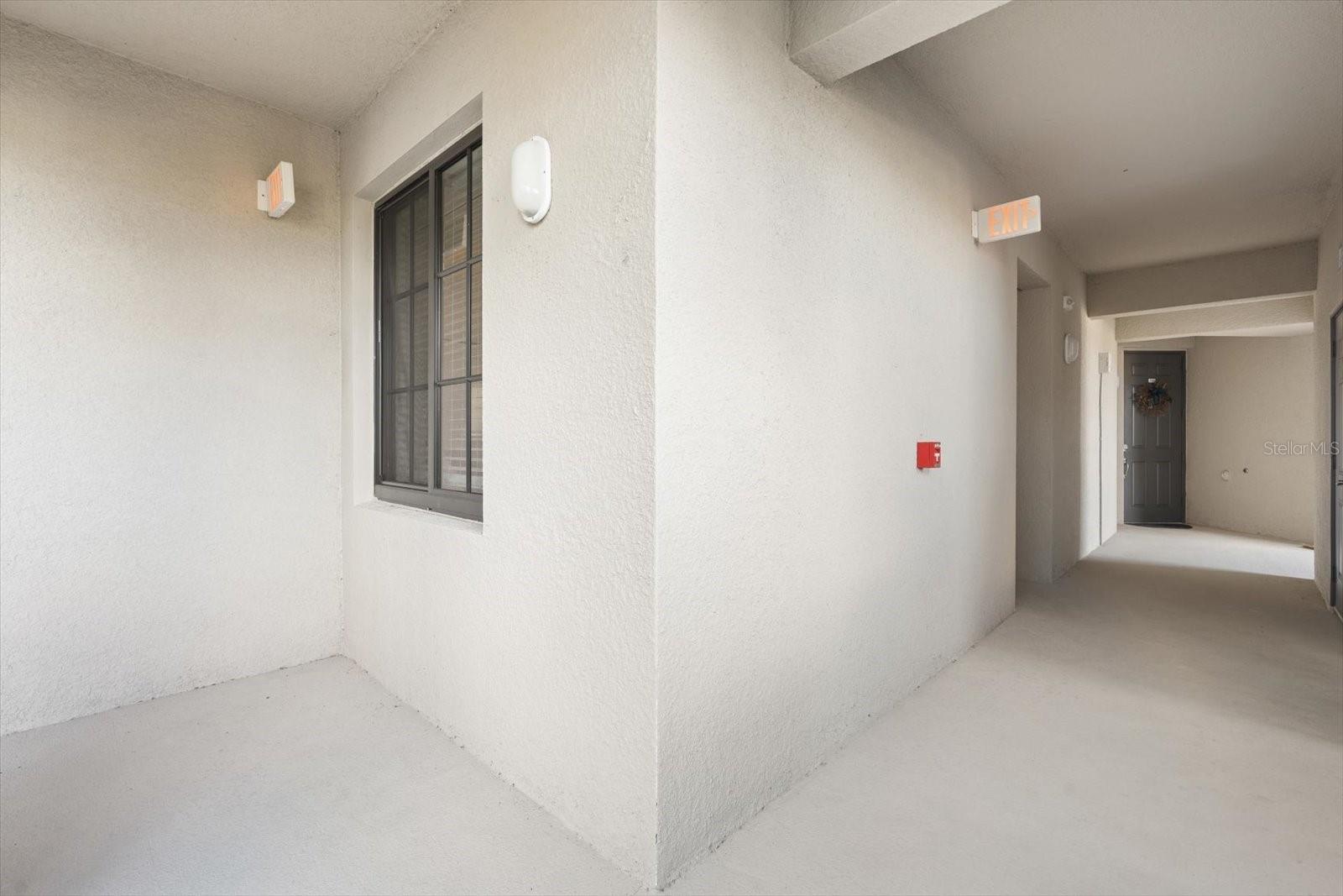 Image 28 of 46 For 17704 Gawthrop Drive 207