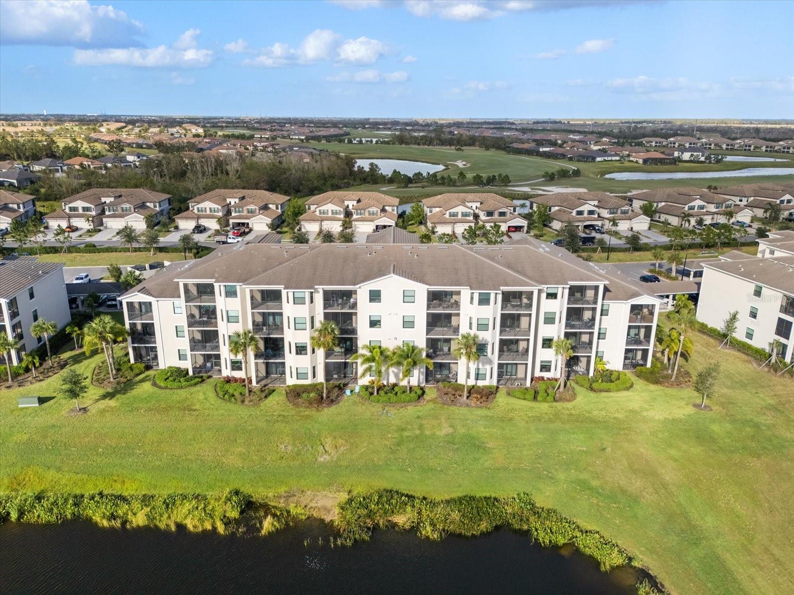 Image 30 of 46 For 17704 Gawthrop Drive 207