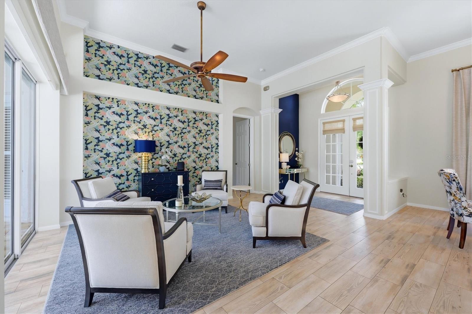 Image 5 of 61 For 8113 Collingwood Court