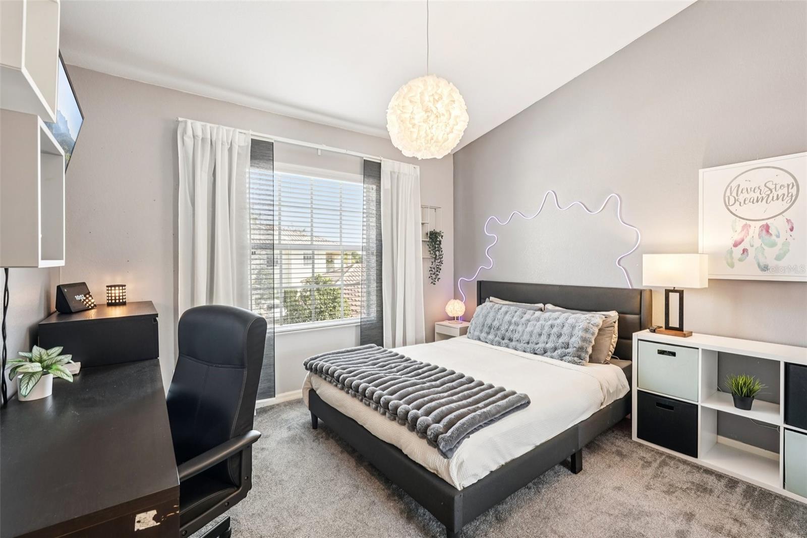 Image 15 of 49 For 4270 Vicenza Drive D40