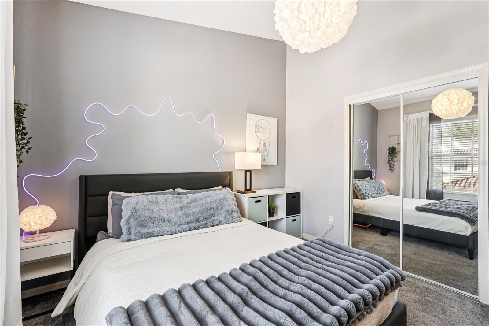 Image 17 of 49 For 4270 Vicenza Drive D40