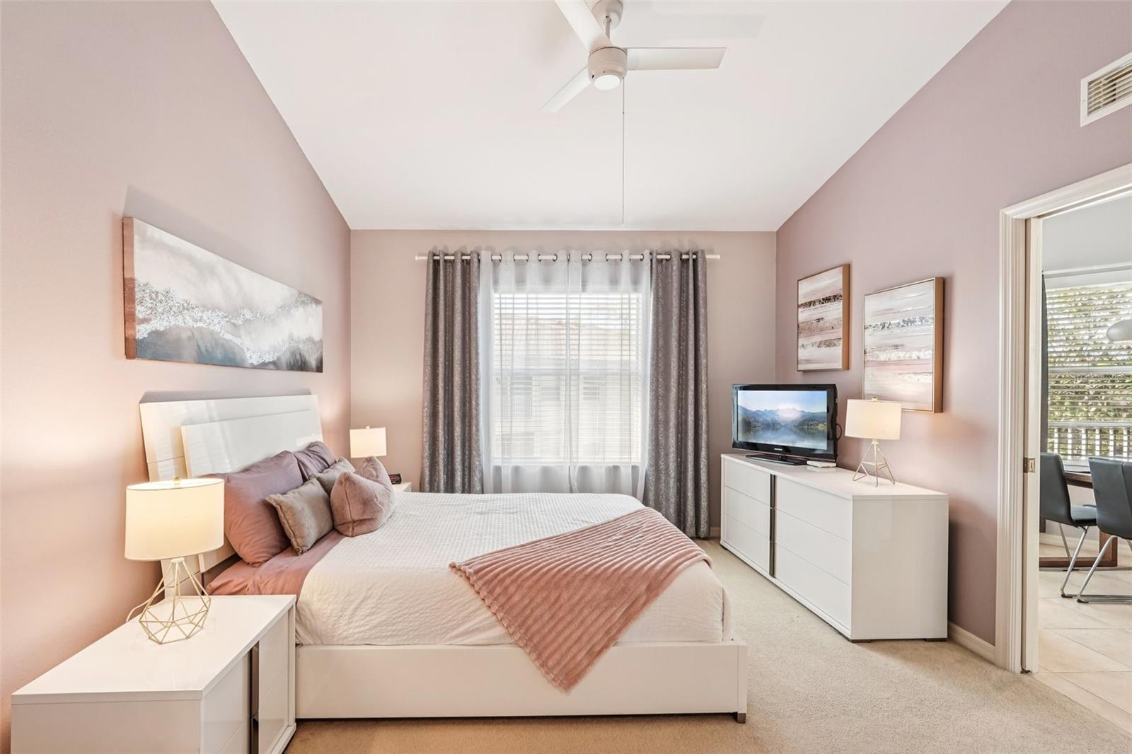 Image 20 of 49 For 4270 Vicenza Drive D40