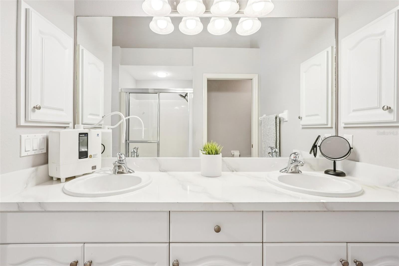 Image 25 of 49 For 4270 Vicenza Drive D40