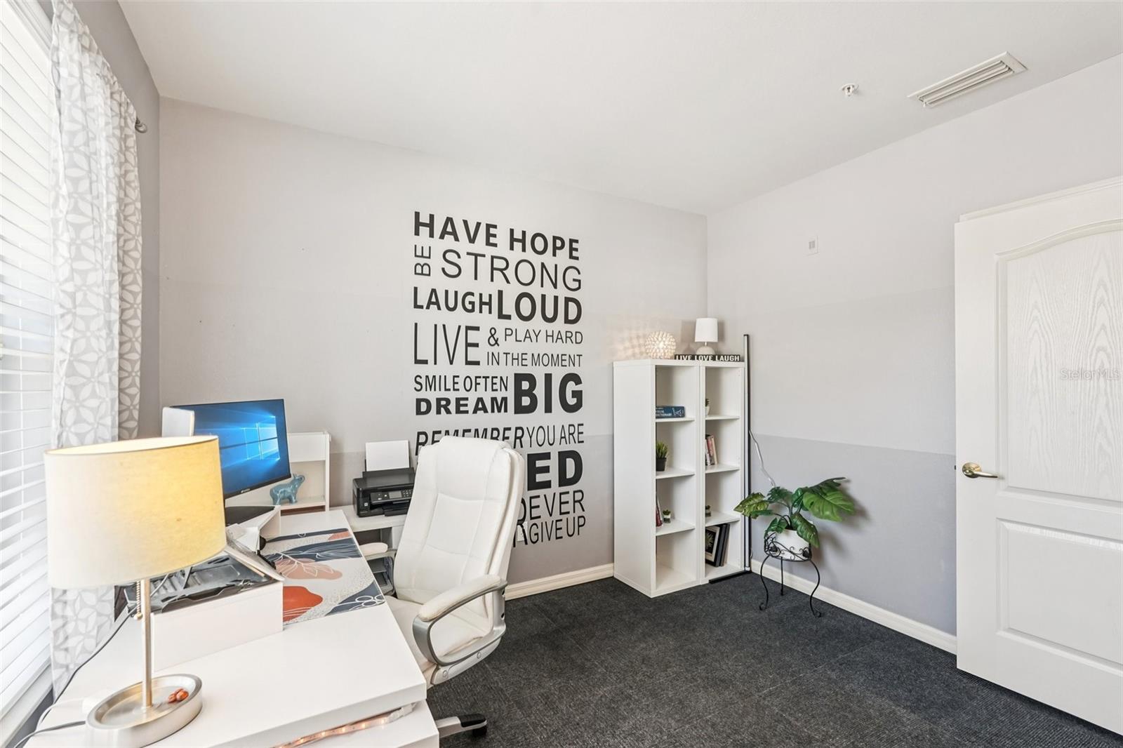 Image 27 of 49 For 4270 Vicenza Drive D40